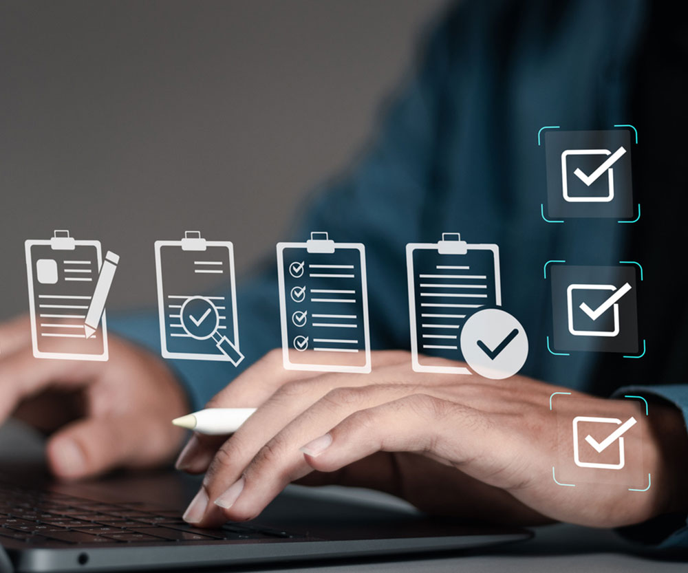 HM-5 laptop with document online for approve quality assurance